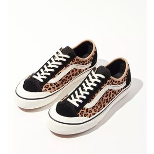 BRAND NEW VANS cheetah print